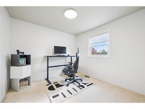 302 Conservation Drive, Waterloo, ON - Indoor Photo Showing Office