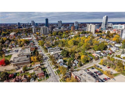 134 Courtland Avenue E, Kitchener, ON 