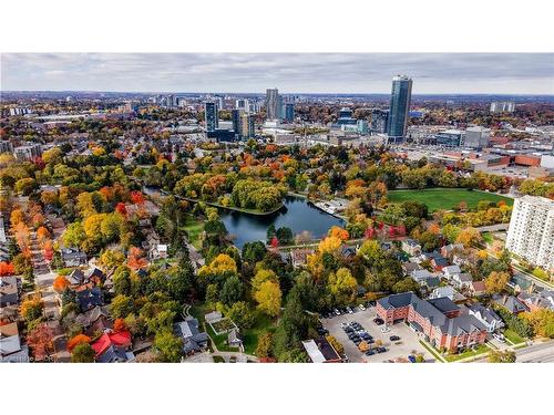 134 Courtland Avenue E, Kitchener, ON 