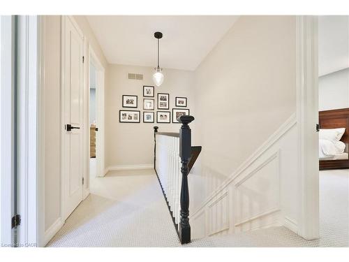 206 Rossmore Boulevard, Burlington, ON - Indoor Photo Showing Other Room