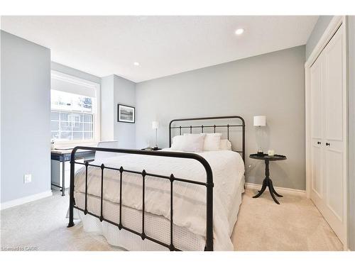 206 Rossmore Boulevard, Burlington, ON - Indoor