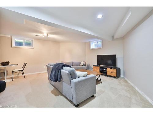 206 Rossmore Boulevard, Burlington, ON - Indoor Photo Showing Basement