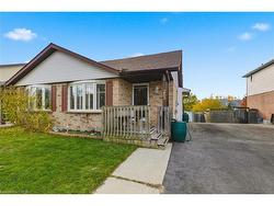 253 Benesfort Crescent  Kitchener, ON N2N 3B5