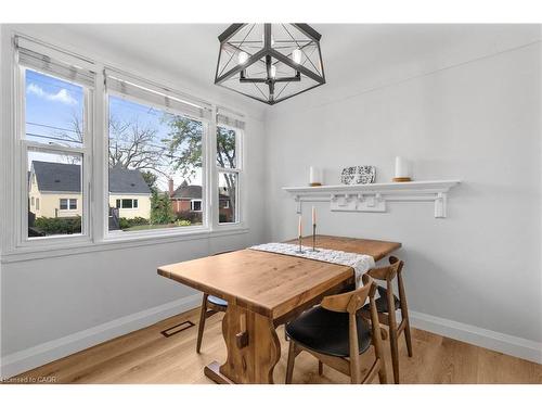 191 East 11Th Street, Hamilton, ON - Indoor Photo Showing Dining Room
