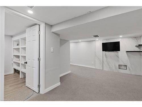 191 East 11Th Street, Hamilton, ON - Indoor Photo Showing Other Room