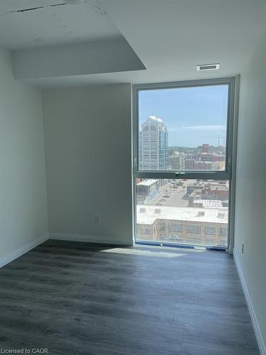 1105-60 Charles Street W, Kitchener, ON - Indoor Photo Showing Other Room