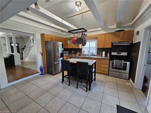 253 Mary Street, Hamilton, ON - Indoor Photo Showing Kitchen