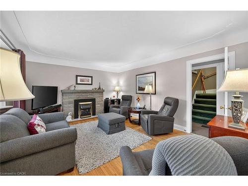 875 Garth Street, Hamilton, ON - Indoor Photo Showing Living Room With Fireplace