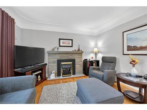 875 Garth Street, Hamilton, ON - Indoor Photo Showing Living Room With Fireplace