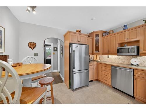 875 Garth Street, Hamilton, ON - Indoor Photo Showing Kitchen