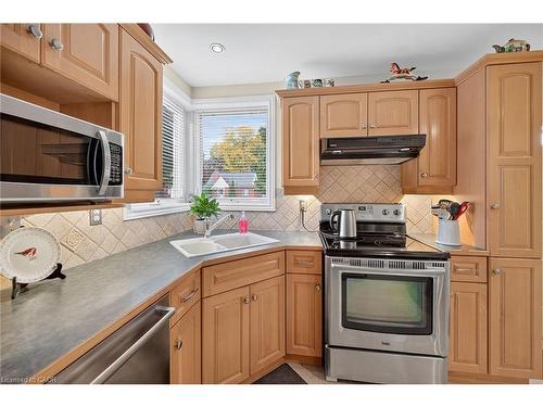 875 Garth Street, Hamilton, ON - Indoor Photo Showing Kitchen With Double Sink