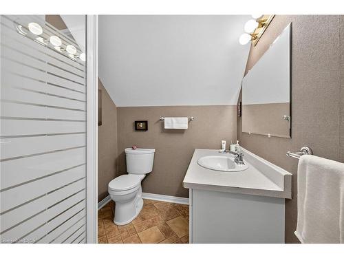 875 Garth Street, Hamilton, ON - Indoor Photo Showing Bathroom