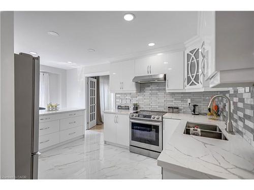 2 Robespierre Court, Hamilton, ON - Indoor Photo Showing Kitchen With Double Sink With Upgraded Kitchen