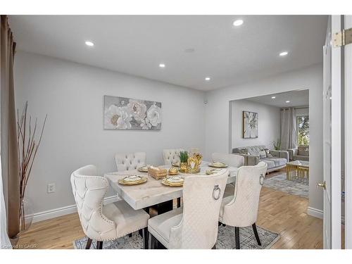 2 Robespierre Court, Hamilton, ON - Indoor Photo Showing Dining Room