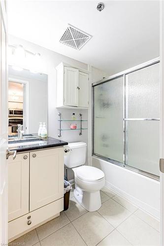 401-3070 Rotary Way, Burlington, ON - Indoor Photo Showing Bathroom