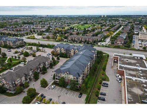 401-3070 Rotary Way, Burlington, ON - Outdoor With View