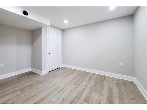 103 East 45Th Street, Hamilton, ON - Indoor Photo Showing Other Room