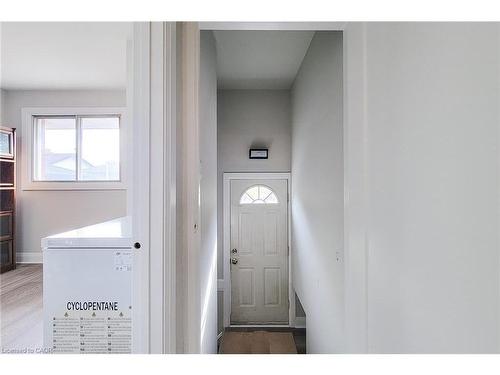 103 East 45Th Street, Hamilton, ON - Indoor Photo Showing Other Room