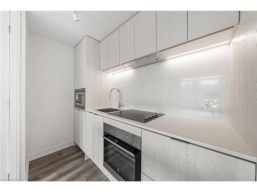511-1 Jarvis Street, Hamilton, ON - Indoor Photo Showing Kitchen