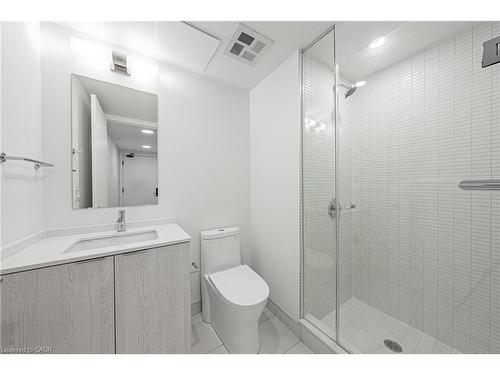 511-1 Jarvis Street, Hamilton, ON - Indoor Photo Showing Bathroom