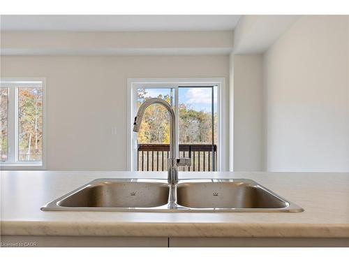 26-660 Colborne Street W, Brantford, ON - Indoor Photo Showing Kitchen With Double Sink