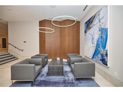 1807-385 Winston Road, Grimsby, ON - Indoor Photo Showing Other Room