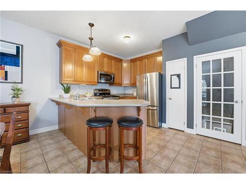 254 Kerwood Drive, Cambridge, ON - Indoor Photo Showing Kitchen