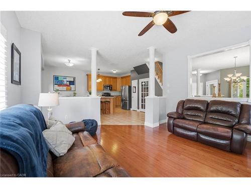 254 Kerwood Drive, Cambridge, ON - Indoor Photo Showing Living Room