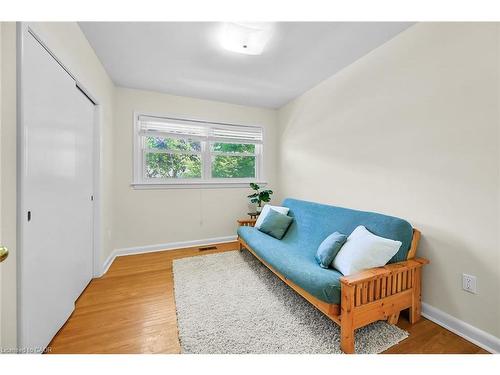 128 Oneida Boulevard, Ancaster, ON - Indoor