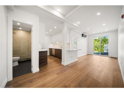 1-153 Main Street E, Milton, ON - Indoor Photo Showing Other Room