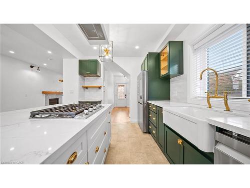 708 Wilson Street, Hamilton, ON - Indoor Photo Showing Kitchen With Upgraded Kitchen