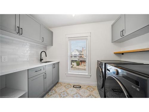 708 Wilson Street, Hamilton, ON - Indoor Photo Showing Laundry Room