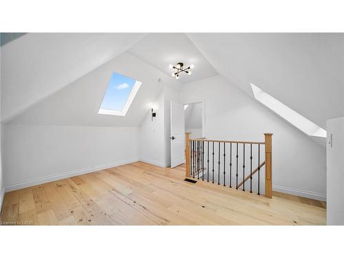 708 Wilson Street, Hamilton, ON - Indoor Photo Showing Other Room