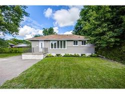 8 Glengarry Road  St. Catharines, ON L2T 2T8