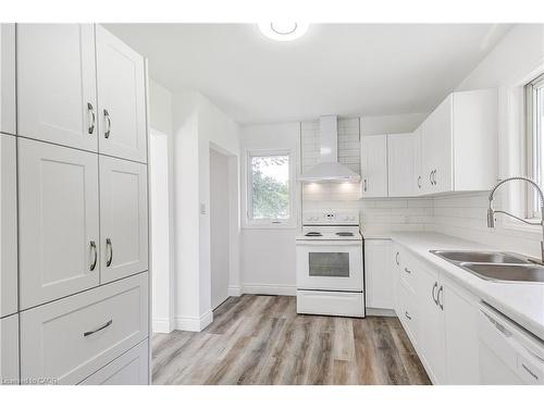 8 Glengarry Road, St. Catharines, ON - Indoor Photo Showing Kitchen With Double Sink