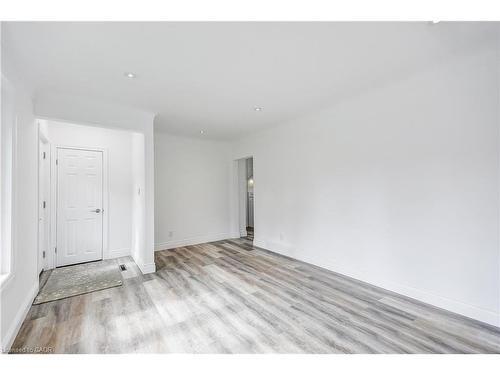 8 Glengarry Road, St. Catharines, ON - Indoor Photo Showing Other Room