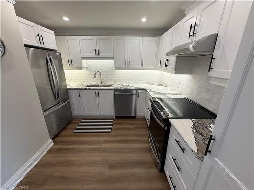 59 Szollosy Circle, Hamilton, ON - Indoor Photo Showing Kitchen With Stainless Steel Kitchen With Upgraded Kitchen
