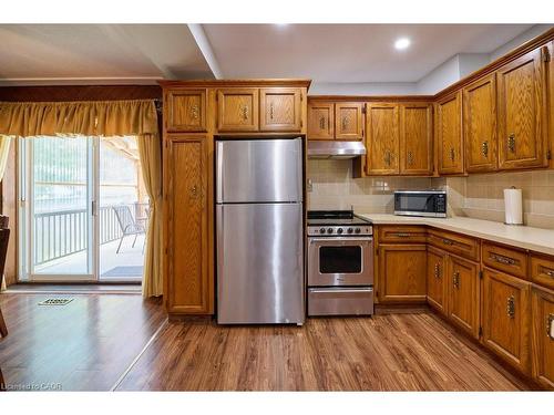120 Wood Street, Kitchener, ON - Indoor Photo Showing Kitchen
