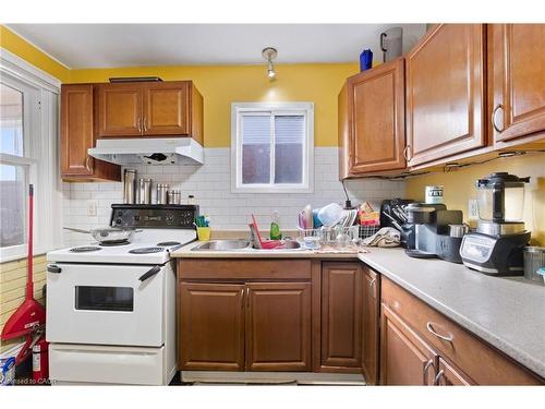 246 Cope Street, Hamilton, ON - Indoor Photo Showing Kitchen With Double Sink