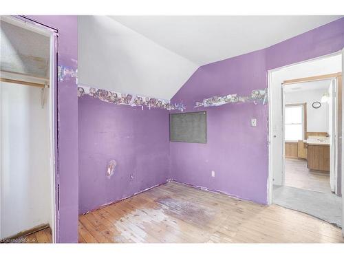 135 Madison Avenue S, Kitchener, ON - Indoor Photo Showing Other Room