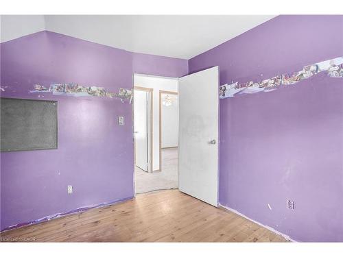 135 Madison Avenue S, Kitchener, ON - Indoor Photo Showing Other Room