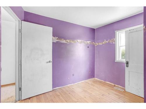 135 Madison Avenue S, Kitchener, ON - Indoor Photo Showing Other Room