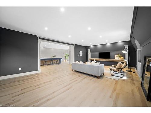 23 Cameron Drive, Ancaster, ON - Indoor