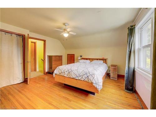 174 Union Street E, Waterloo, ON - Indoor Photo Showing Bedroom