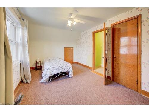 174 Union Street E, Waterloo, ON - Indoor Photo Showing Bedroom