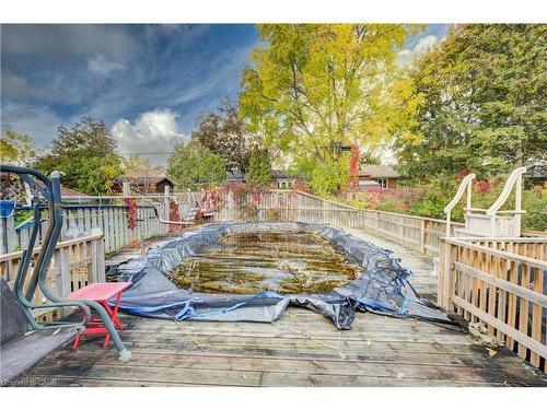 174 Union Street E, Waterloo, ON - Outdoor