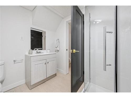 459 Drummerhill Crescent, Waterloo, ON - Indoor Photo Showing Bathroom