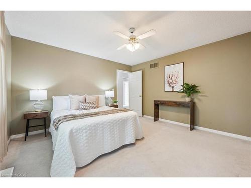 1617 Gowling Terrace, Milton, ON - Indoor Photo Showing Bedroom