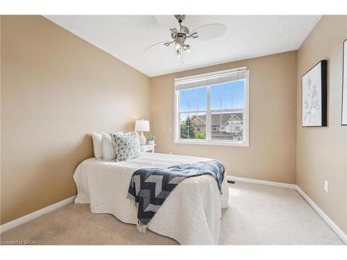 1617 Gowling Terrace, Milton, ON - Indoor Photo Showing Bedroom