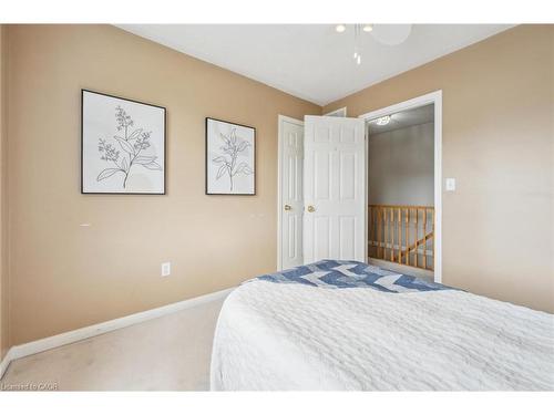 1617 Gowling Terrace, Milton, ON - Indoor Photo Showing Bedroom
